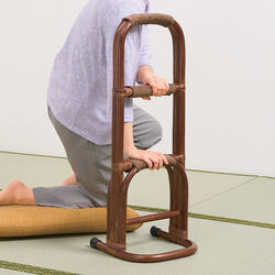 ダークブラウン