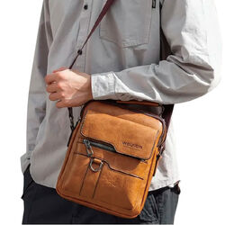 ライトブラウン