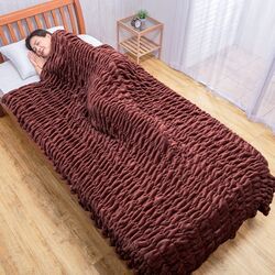 身体にフィットする発熱毛布3色組