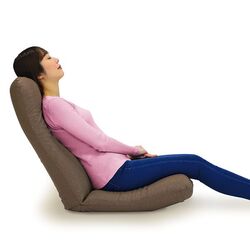 腰にやさしい産学連携ハイバック座椅子