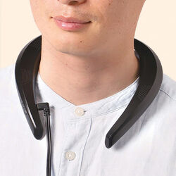 肩にかけるスピーカー(有線タイプ)