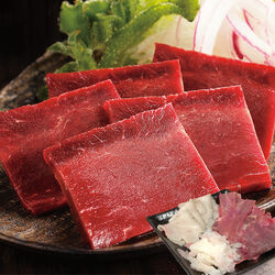 国産ニタリの赤身肉3袋セット+鯨3点盛り